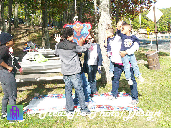 Apple Picking and Picnic_Sep272015_3170
