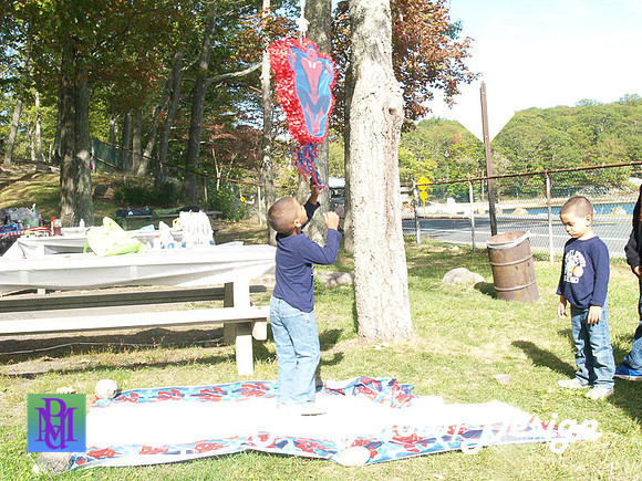Apple Picking and Picnic_Sep272015_3177