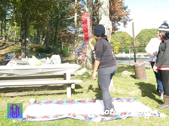 Apple Picking and Picnic_Sep272015_3202