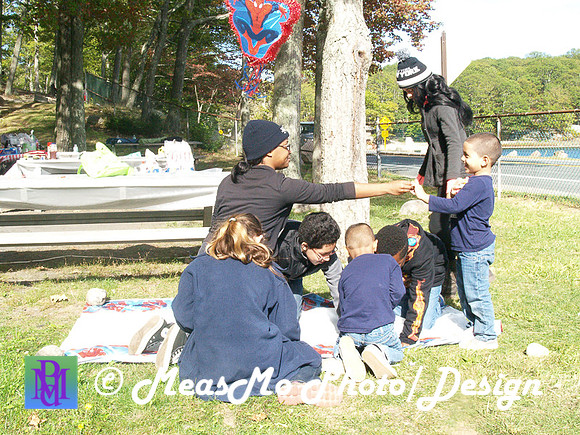 Apple Picking and Picnic_Sep272015_3232