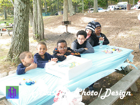 Apple Picking and Picnic_Sep272015_3265