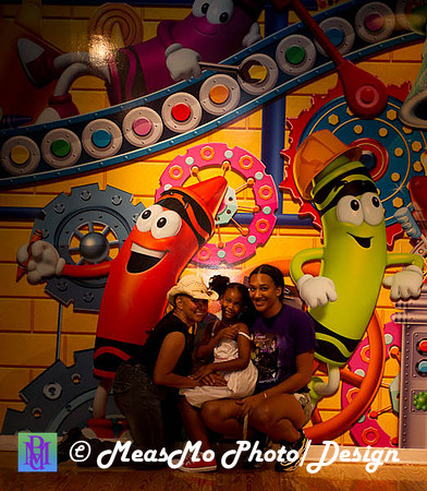 Alexis at Crayola_Jul122014_7307-2